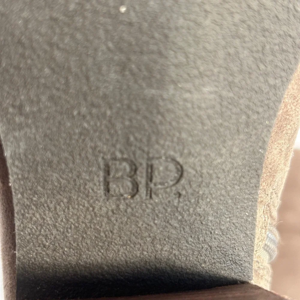 bp taupe suede